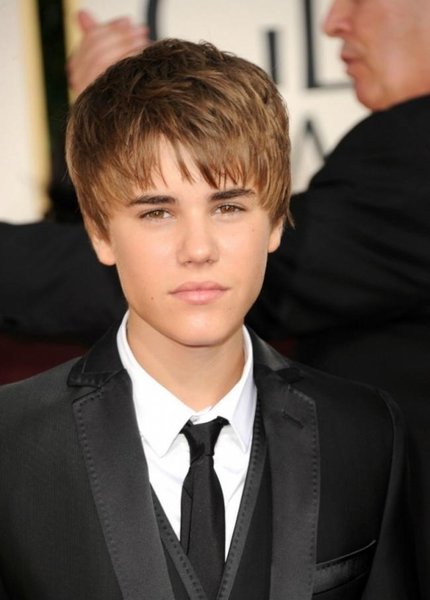 justin bieber hair new. justin bieber pictures 2011