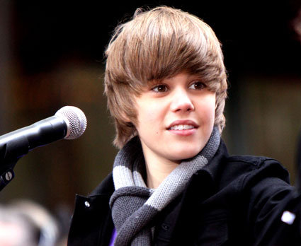 Justin Bieber New Hairstyles 2011
