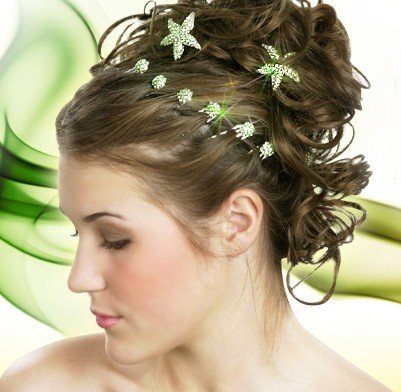 prom hairstyles for curly hair