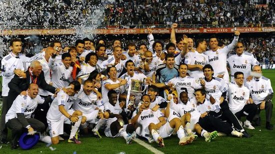 fc real madrid 2011 wallpaper. real madrid 2011 wallpaper.